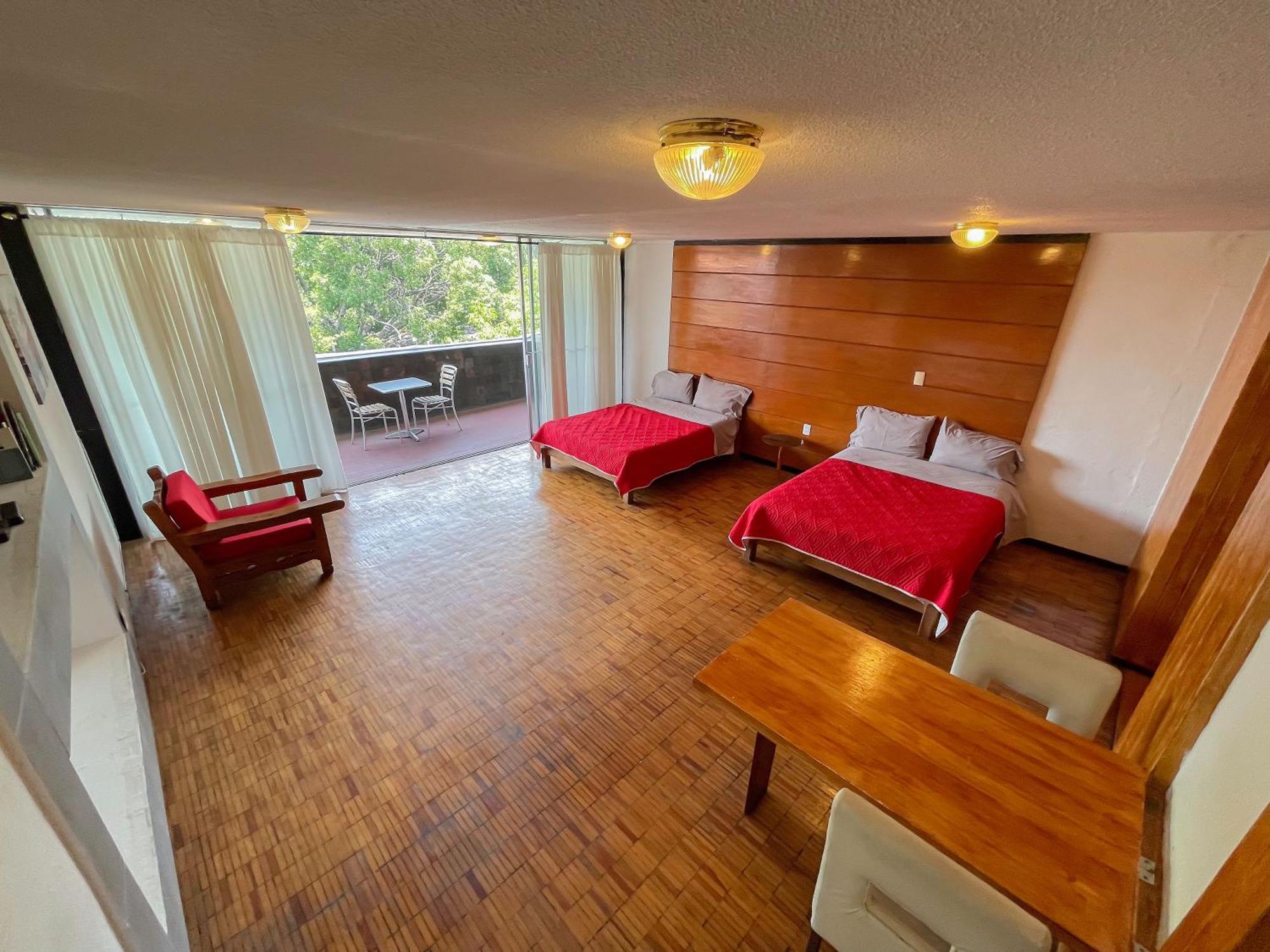 Suites Las Plazas Cuernavaca Exterior foto